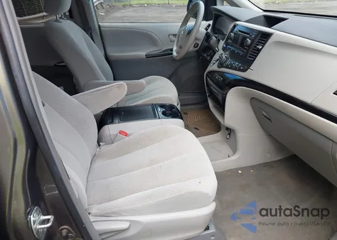 2013 Toyota Sienna Le V6 8 Passenger из США, поврежденный, VIN 5TDKK3DC1DS286243